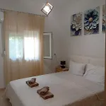Elina House 2 度假居 *