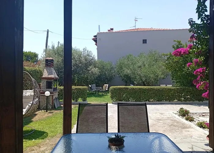 Σπίτι διακοπών Elina House 2 *